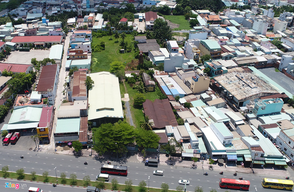 4 khu đất công bỏ hoang trên đoạn đường hơn 1 km ở Sài Gòn